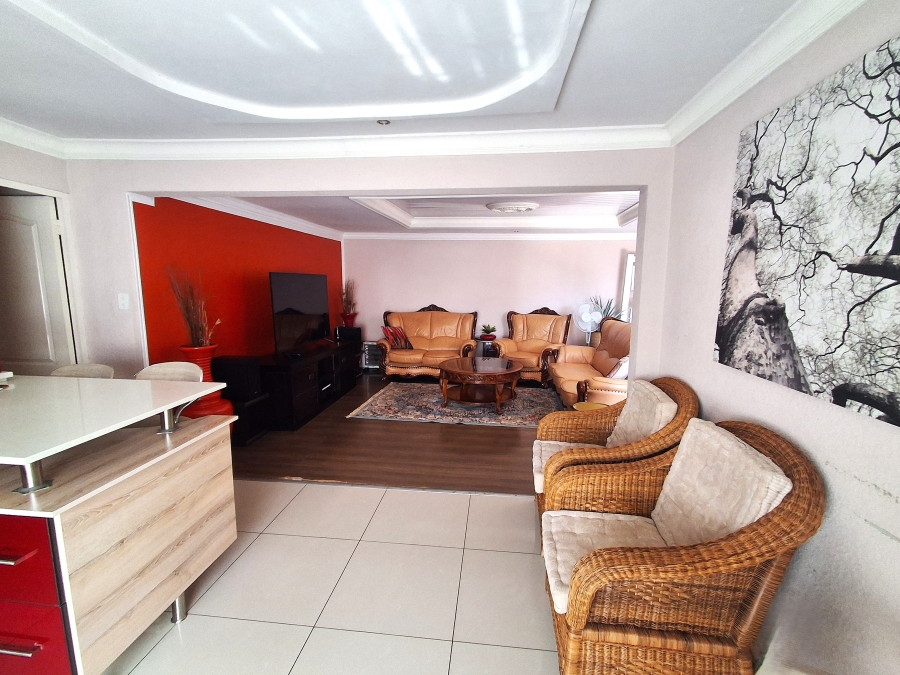 3 Bedroom Property for Sale in Tlhabane West North West